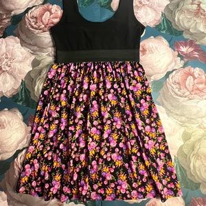 - Floral skirt illusion dress (S)